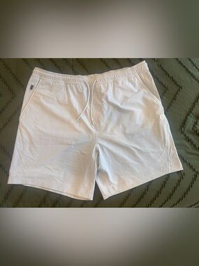 Vuori Men’s Light Gray Performance Shorts | Size XXL